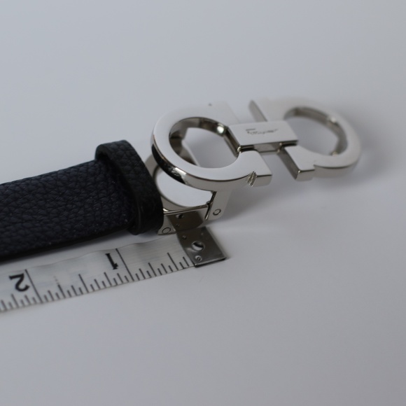Salvatore Ferragamo Reversible and adjustable Gancini belt - Picture 7 of 16